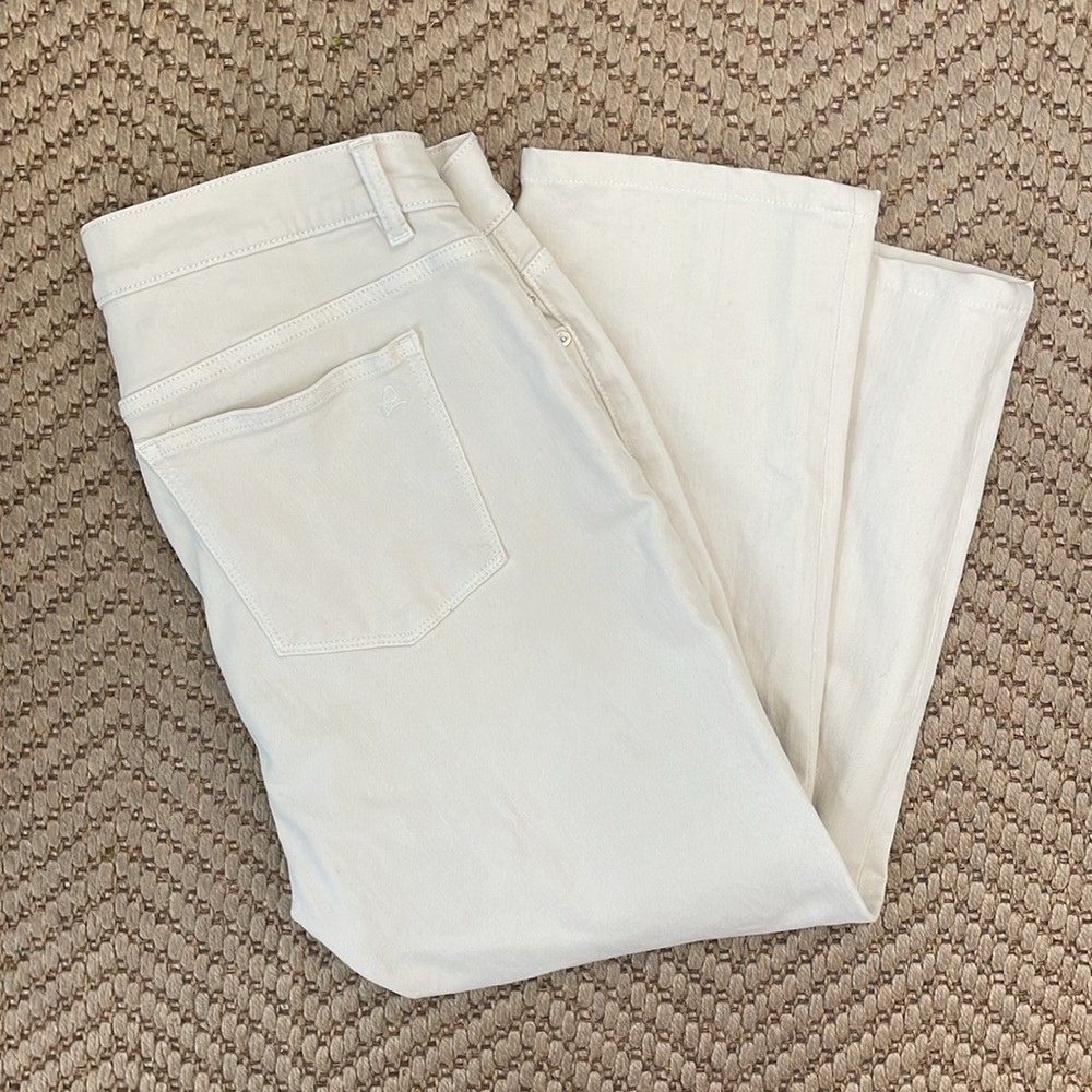 DL1961 - Mara Straight Mid Rise Instasculpt Jeans - Cream - 32
